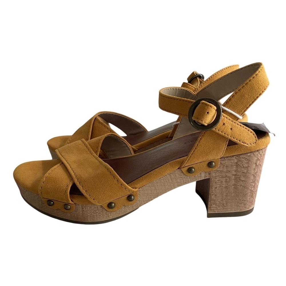 American Eagle Mustard Yellow Platform Heels Sandals Womens 6 NWT Clog‎ Style